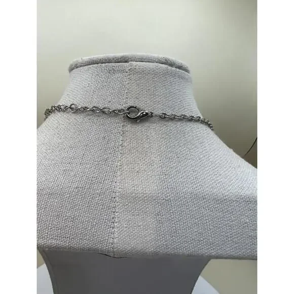 Black and White Disc Detail Necklace - Picture 7 of 8